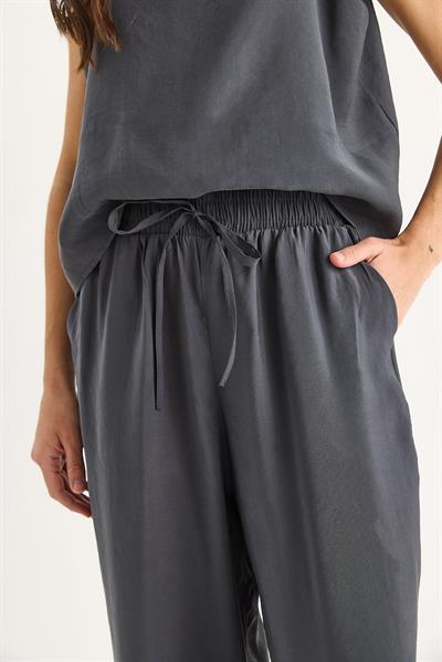 Kadın Askılı Dokuma Modal Bluz Pantolon Alt-Üst Takım 9298 60281024 - Füme