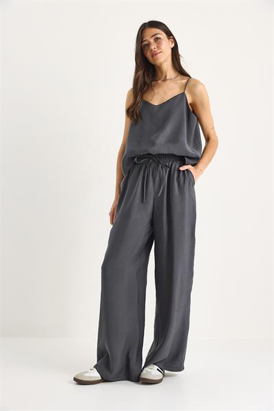 Kadın Askılı Dokuma Modal Bluz Pantolon Alt-Üst Takım 9298 60281024 - Füme