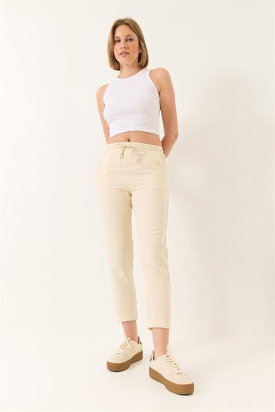 Kadın Beli Bağlamalı Paça Detaylı Cepli Keten Havuç Pantolon YP5134 60283180 - Bej