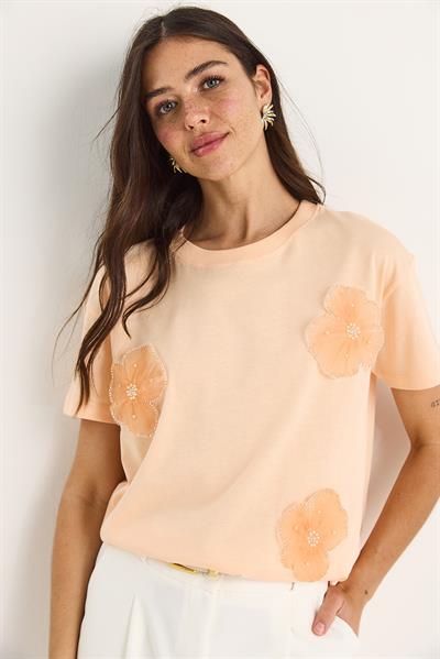 Bisiklet Yaka Çiçek Aksesuarlı Kısa Kollu T-Shirt 60602060 - Yavru Ağzı