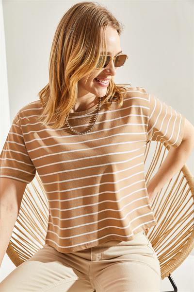 Kadın Bisiklet Yaka Çizgili T-Shirt 60241002 - Camel