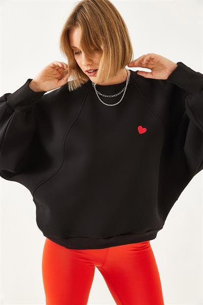 Kadın Bisiklet Yaka Kalp Nakışlı Üç İplik Şardonlu Sweatshirt 60251933 - Siyah
