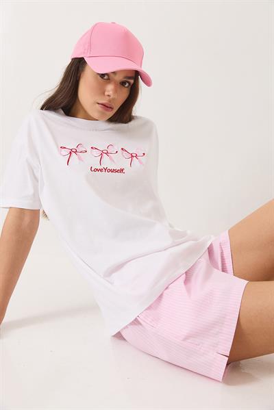 Kadın Bisiklet Yaka Kısa Kollu Nakışlı T-Shirt 60602023 - Beyaz