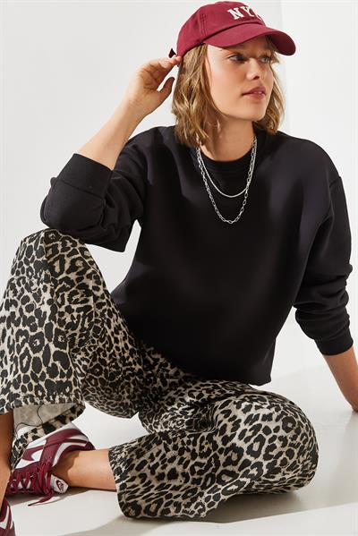 Kadın Bisiklet Yaka Şardonlu Basic Sweatshirt 60251640 - Siyah