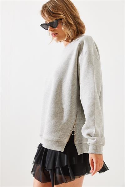 Kadın Bisiklet Yaka Şardonlu Fermuar Detaylı Basic Sweatshirt 60251796 - Gri Melanj