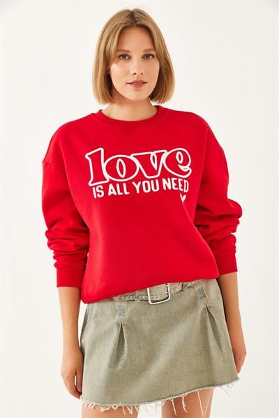 Kadın Bol Kesim Yuvarlak Yaka Sweatshirt MBHS022 60601022 - Kırmızı