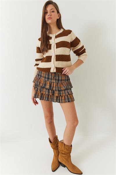 Çiizgili Düğmeli Triko Hırka - Ekru-Kahverengi