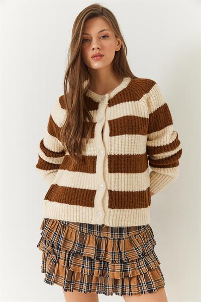 Çiizgili Düğmeli Triko Hırka - Ekru-Kahverengi