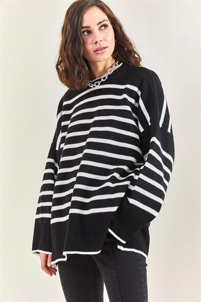 Kadın Çizgili Oversize Triko Kazak 40061026 - Siyah-Beyaz