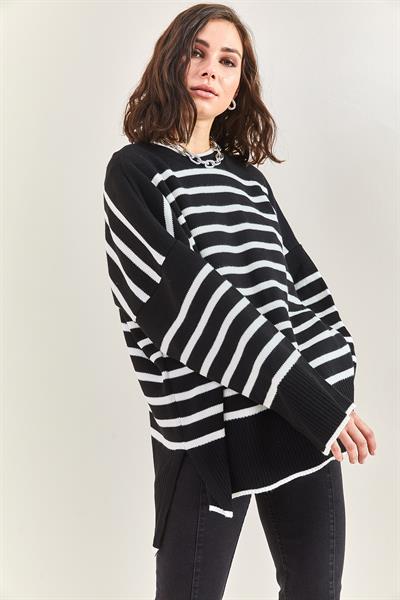 Kadın Çizgili Oversize Triko Kazak 40061026 - Siyah-Beyaz