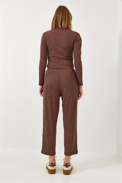 Kadın Crop Bluz ve Beli Lastikli Pantolonlu Alt Üst Takım 60261363 - Kahverengi