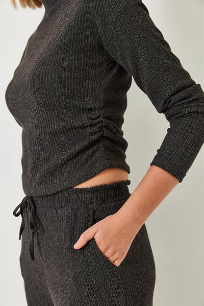 Kadın Crop Bluz ve Beli Lastikli Pantolonlu Alt Üst Takım 60261363 - Füme