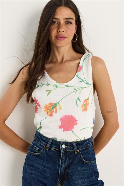 Kadın Desenli Kalın Askılı Dijital Baskılı Regular Yazlık Örme Bluz 60282017 - Beyaz-Pembe