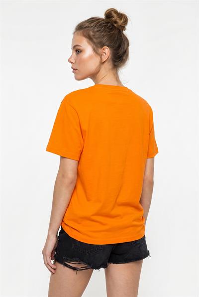 Kadın %100 Cotton Nakışlı Teddy Detaylı Bisiklet Yaka T-Shirt 60382610 - turuncu