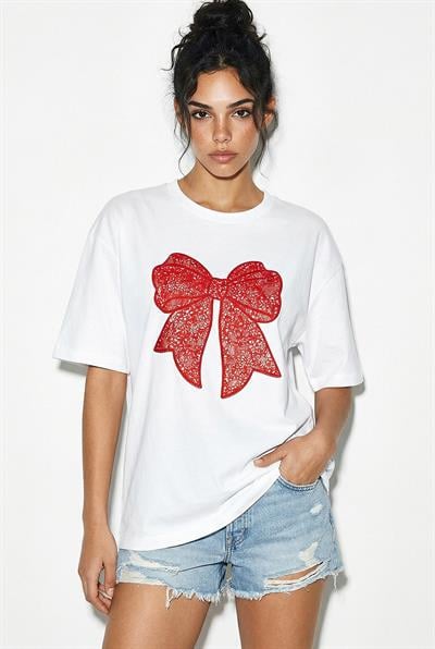 Kadın %100 Pamuk Bisiklet Yaka Kadife Fiyonk Baskılı Oversize T-Shirt ÖT261034 60286083 - Beyaz