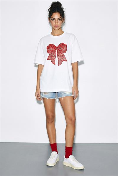 Kadın %100 Pamuk Bisiklet Yaka Kadife Fiyonk Baskılı Oversize T-Shirt ÖT261034 60286083 - Beyaz