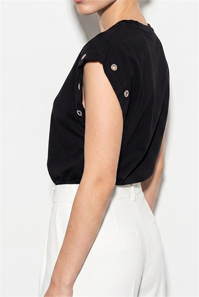 Kadın %100 Pamuk Bisiklet Yaka Kuşgözü Zımba Detaylı Basic T-Shirt 60382619 - Siyah