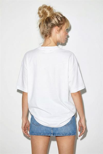 Kadın %100 Pamuk Bisiklet Yaka Papaya Baskılı Oversize T-Shirt ÖT261006 60286080 - Beyaz