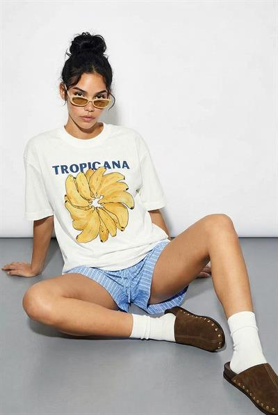 Kadın %100 Pamuk Bisiklet Yaka Tropicana Muz Baskılı Oversize T-Shirt ÖT261005 60286082 - Beyaz