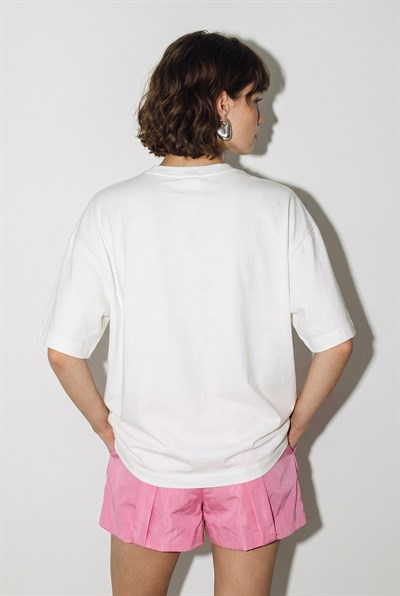 Kadın %100 Pamuk Çita Baskılı Oversize T-Shirt ÖT261125 60286380 - Beyaz