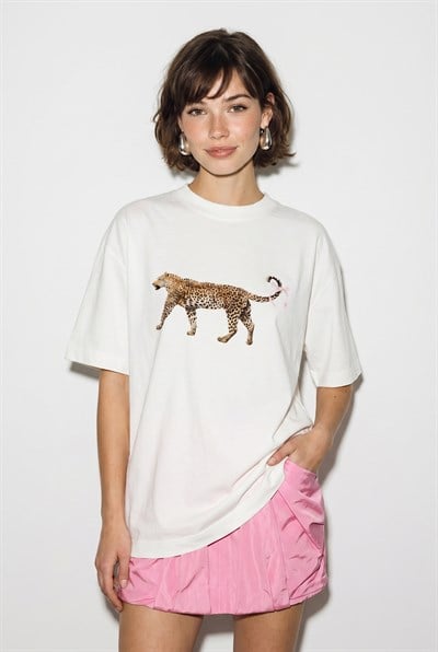 Kadın %100 Pamuk Çita Baskılı Oversize T-Shirt ÖT261125 60286380 - Beyaz