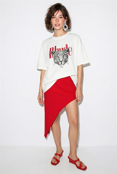 Kadın %100 Pamuk Çita Baskılı Yazı Detaylı Oversize T-Shirt ÖT261063 60286379 - Beyaz