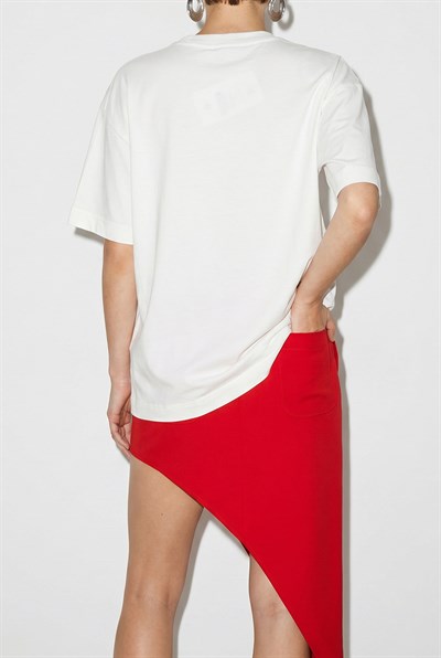 Kadın %100 Pamuk Çita Baskılı Yazı Detaylı Oversize T-Shirt ÖT261063 60286379 - Beyaz