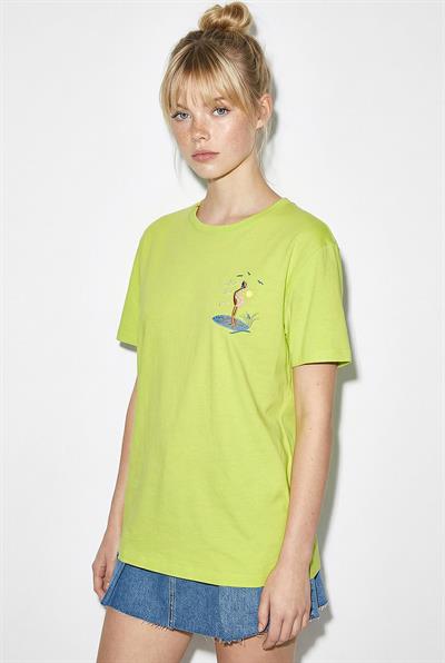 Kadın %100 Pamuk El İşi Flamingo Nakış Detaylı Premium Tasarım T-Shirt 1004 60282049 - Fıstık Yeşili