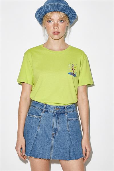 Kadın %100 Pamuk El İşi Flamingo Nakış Detaylı Premium Tasarım T-Shirt 1004 60282049 - Fıstık Yeşili