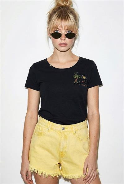 Kadın %100 Pamuk El İşi Summer Nakış Detaylı Premium Tasarım T-Shirt 1001 60282048 - Siyah