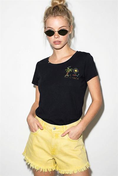 Kadın %100 Pamuk El İşi Summer Nakış Detaylı Premium Tasarım T-Shirt 1001 60282048 - Siyah