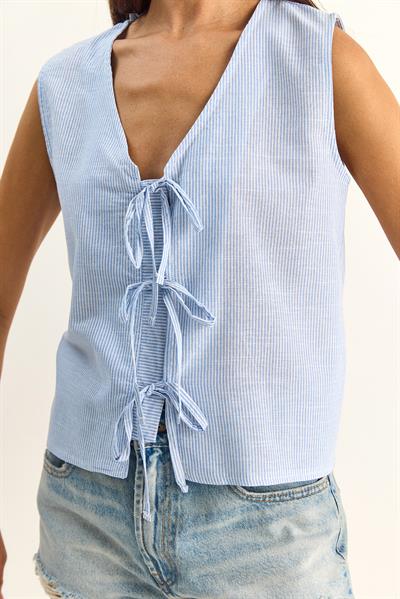 Kadın %100 Pamuk Kalın Askılı Önden Bağlama Detaylı Çizgili Peplum Bluz 60282045 - Beyaz-Mavi