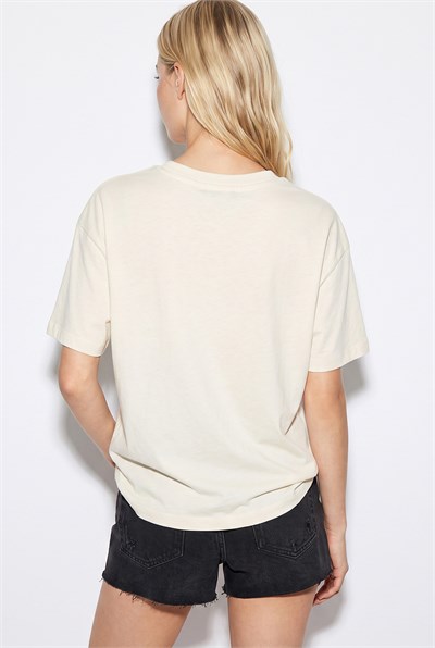 Kadın %100 Pamuk Minimal Baskı Detaylı Oversize T-Shirt 60382632 - Ekru