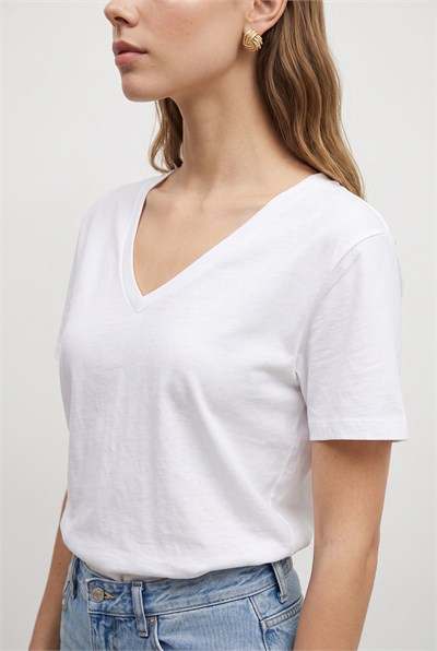 Kadın %100 Pamuk V Yaka Regular Fit T-Shirt 60382621 - Beyaz