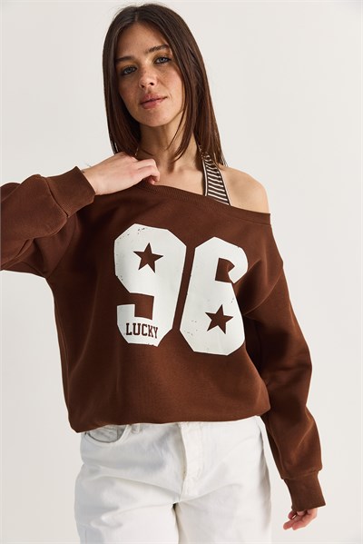 Kadın 96 Lucky Baskılı Birleşik Atlet Detaylı Kayık Yaka Sweatshirt 814 60286601 - Acı Kahve