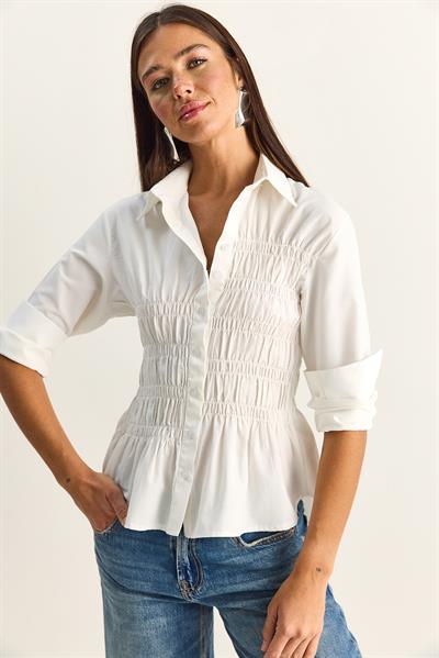 Kadın Asimetrik Büzgü Detaylı Lastikli Bel Formlu Düğmeli Poplin Gömlek 0998 60286161 - Beyaz