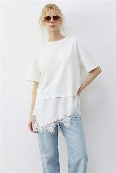 Kadın Asimetrik Dantelli Etek Uclu Oversize T-Shirt 8716 60283956 - Beyaz