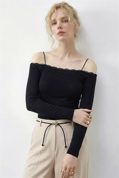 Kadın Askılı Dantel Detaylı Madonna Yaka Bluz 1064 60286037 - Siyah
