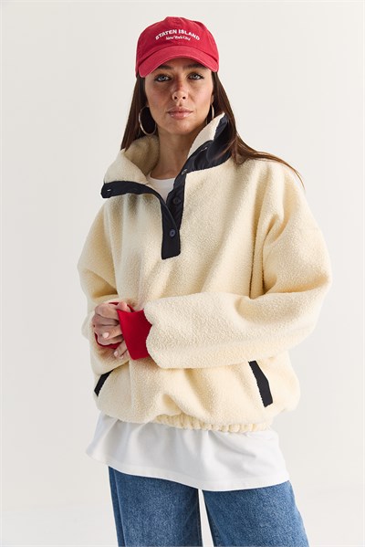 Kadın Ayıcık Nakışlı Dik Yaka Düğme Detaylı Oversize Peluş Sweatshirt 4241 60286781 - Krem