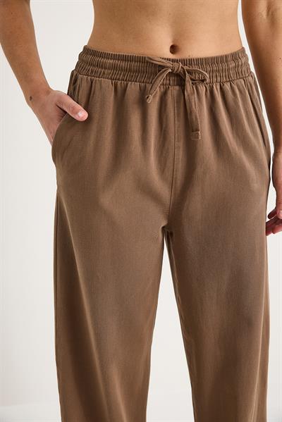 Kadın Beli Lastikli Paça Detaylı Palazzo Kalıp Pamuk Gabardin Yazlık Pantolon 60283323 - Kahve