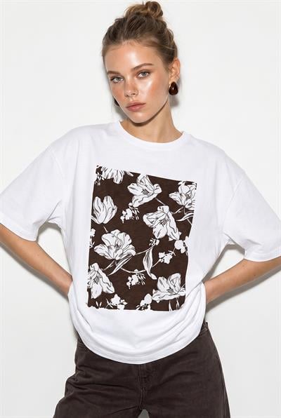 Kadın Bisiklet Yaka Çiçek Baskılı Oversize %100 Pamuklu T-Shirt ÖT100001 60286273 - Beyaz-Kahve
