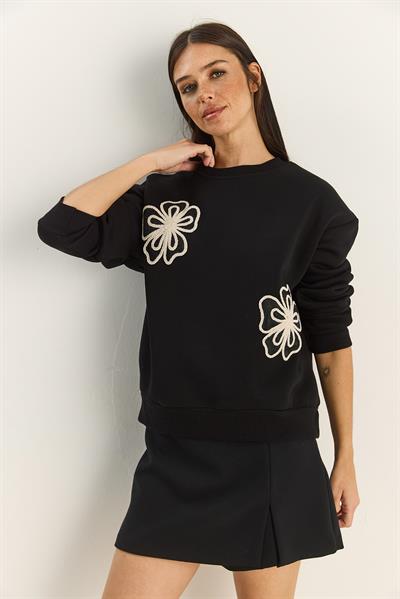 Kadın Bisiklet Yaka Çiçek Nakışlı Üç İplik Şardonlu Sweatshirt 60601045 - Siyah