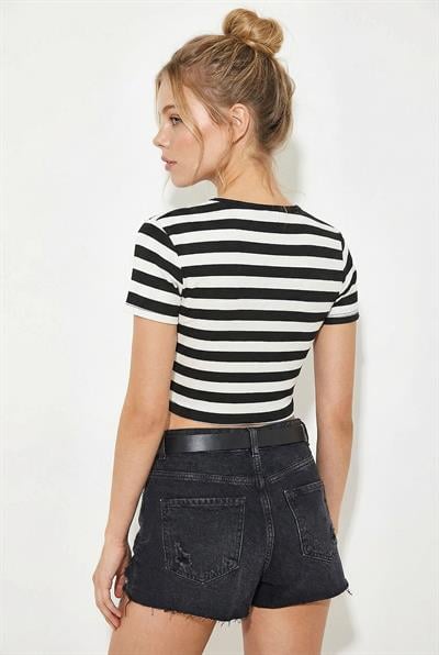 Kadın Bisiklet Yaka Çizgili Basic Crop T-Shirt 60261561 - Siyah-Beyaz