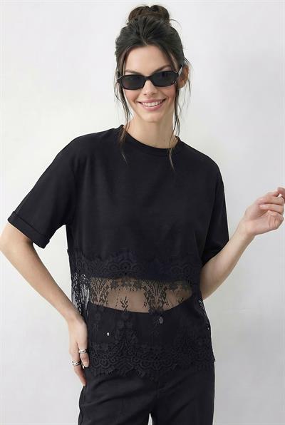 Kadın Bisiklet Yaka Dantel Detaylı Rahat Kalıp T-Shirt 1074 60286064 - Siyah