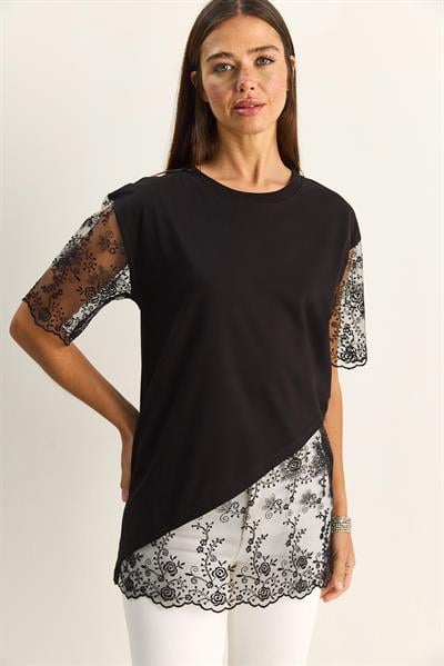 Kadın Bisiklet Yaka Dantel Garnili Asimetrik Kesim Relaxed Fit T-Shirt 2225 60286125 - Siyah