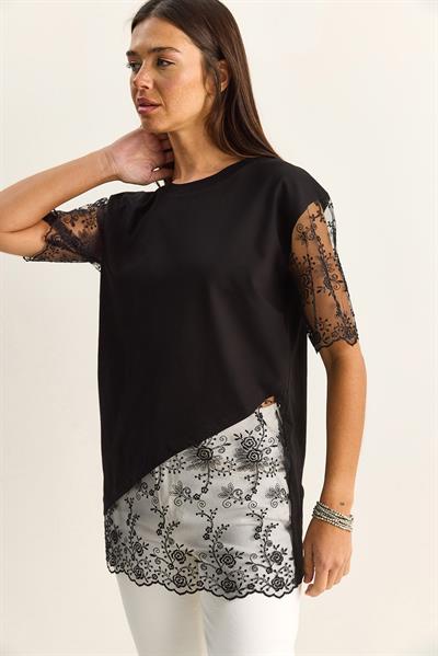 Kadın Bisiklet Yaka Dantel Garnili Asimetrik Kesim Relaxed Fit T-Shirt 2225 60286125 - Siyah