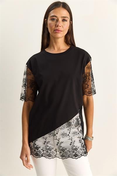 Kadın Bisiklet Yaka Dantel Garnili Asimetrik Kesim Relaxed Fit T-Shirt 2225 60286125 - Siyah
