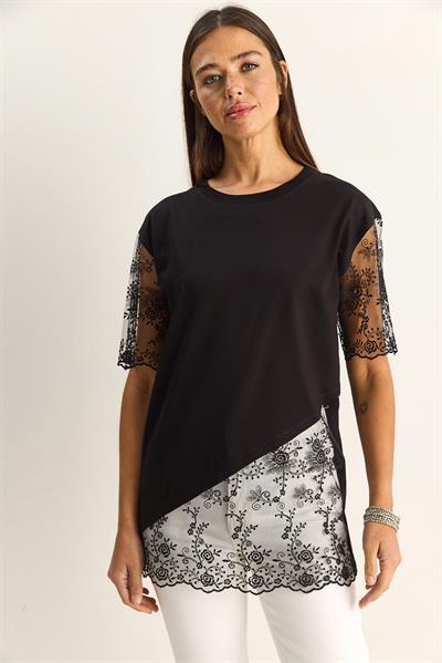 Kadın Bisiklet Yaka Dantel Garnili Asimetrik Kesim Relaxed Fit T-Shirt 2225 60286125 - Siyah