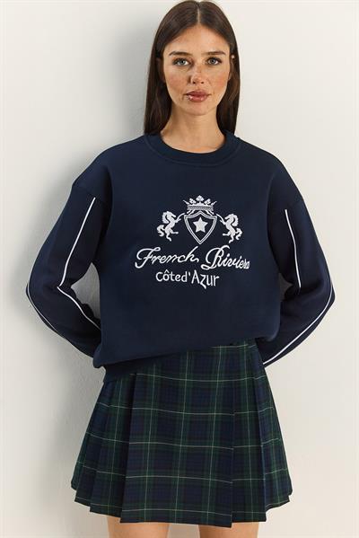 Kadın Bisiklet Yaka Nakış İşlemeli Üç İplik Şardonlu Sweatshirt 60601049 - Lacivert