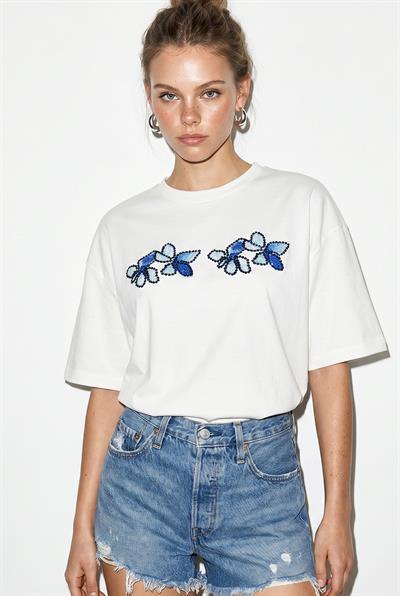 Kadın Bisiklet Yaka Taş Baskı Detaylı Oversize Pamuklu T-Shirt ÖT100013 60286272 - Beyaz-Mavi